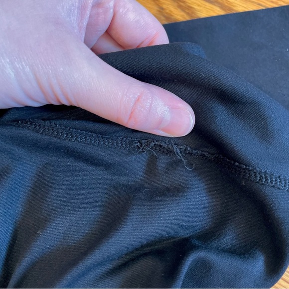 OLD TAG LULULEMON ATHLETICA Solid Black Wide Waistband Media Pocket Leggings 6 - Picture 16 of 16